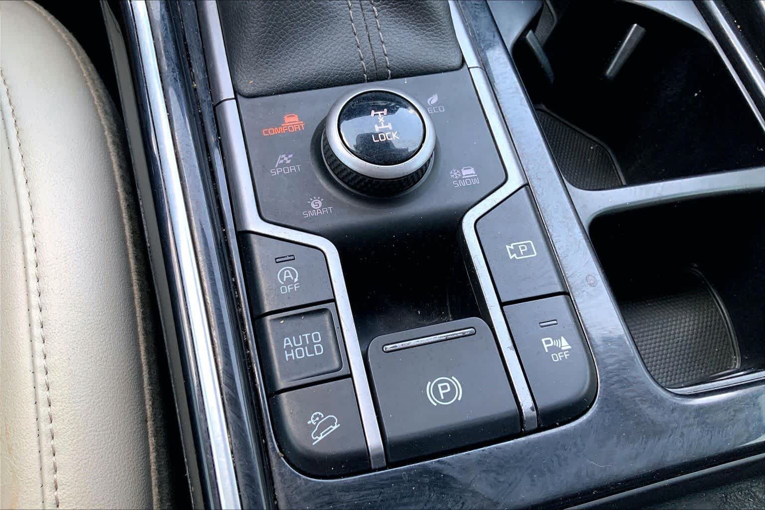Used 2023 Gravity Grey Kia SX image 29