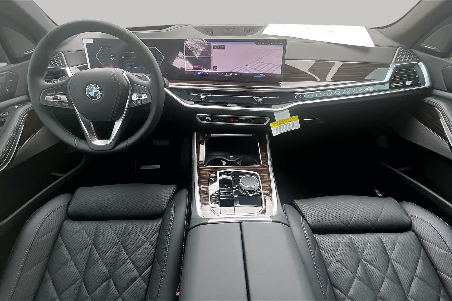 Used 2026 Skyscraper Grey Metallic BMW xDrive40i image 15