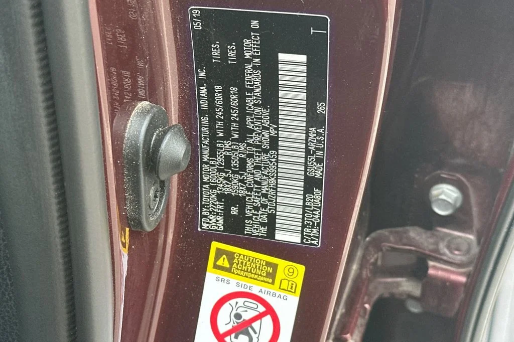 Used 2019 Ooh La La Rouge Mica Toyota XLE image 46