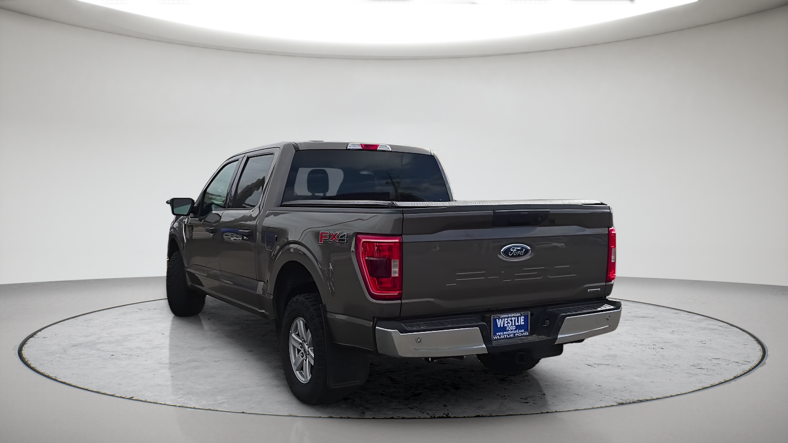 Used 2021 Stone Gray Metallic Ford XLT image 9