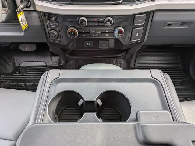 New 2026 Oxford White Ford F-350® XL image 19