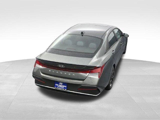 New 2026 Gray Hyundai SEL Sport Plus image 28