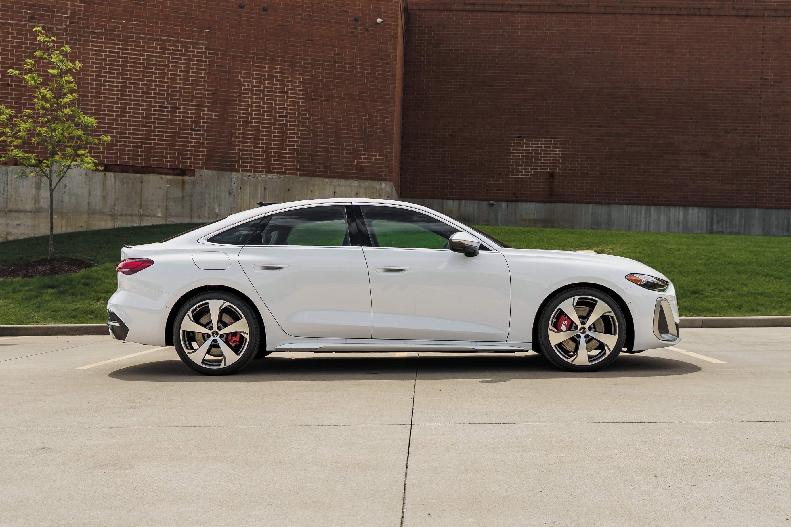 New 2026 Glacier White Metallic Audi Premium Plus image 3