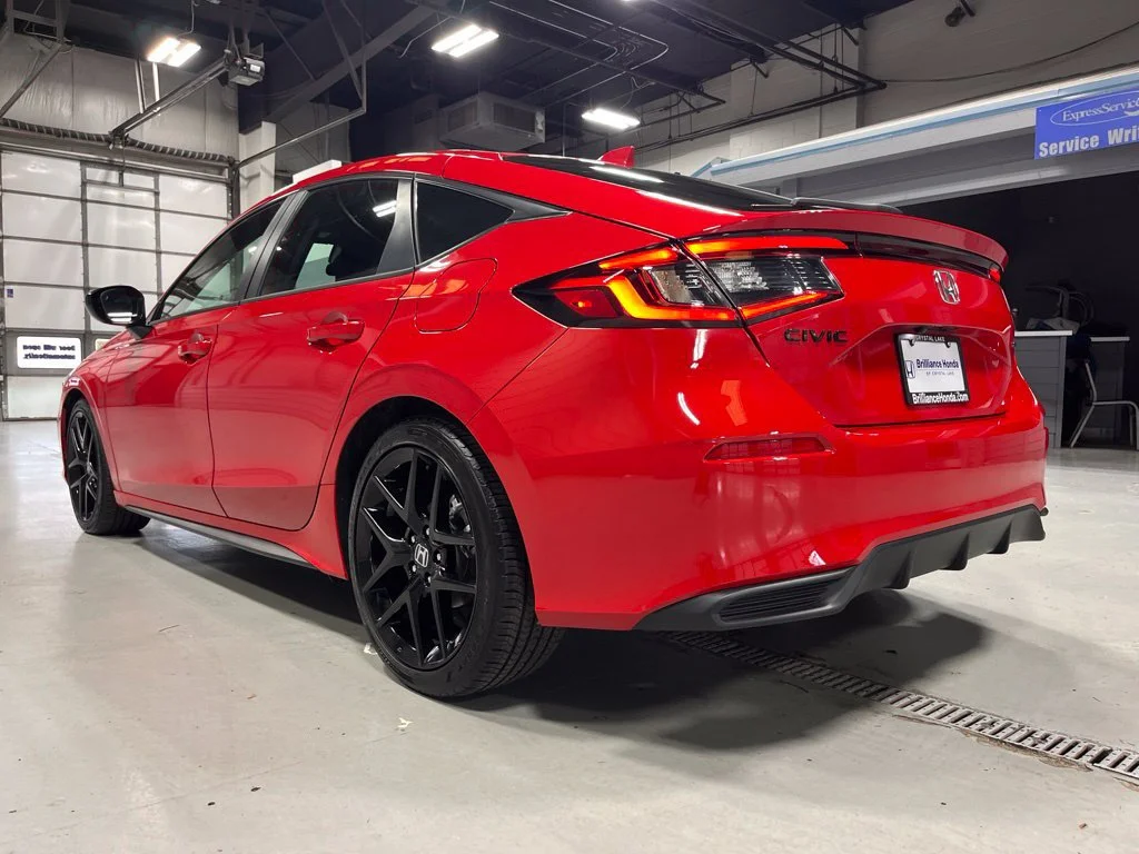 2026 Honda Civic Hatchback Sport - Photo 38
