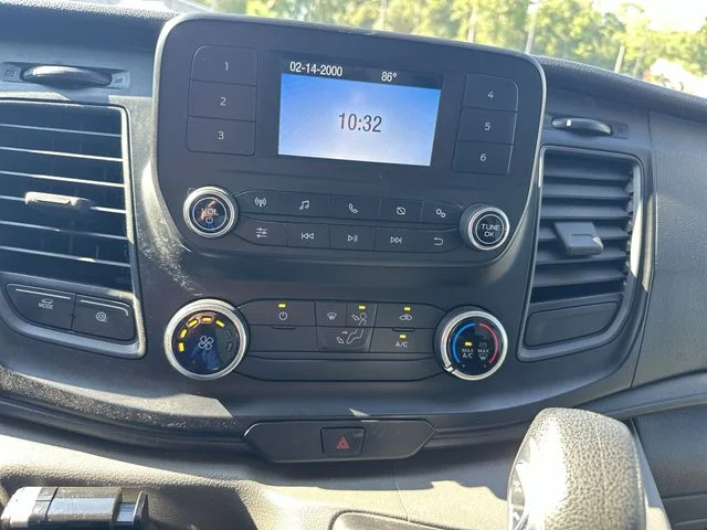 Used 2022 White Ford  image 18