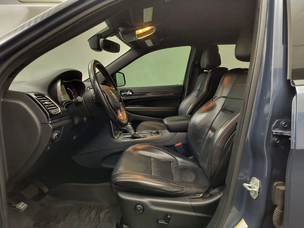 Used 2020 Slate Blue Pearlcoat Jeep Trailhawk image 5