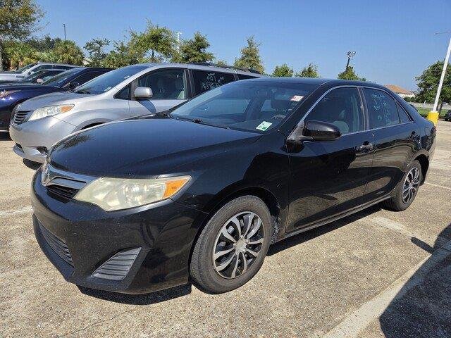 Used 2014 Attitude Black Metallic Toyota LE image 6