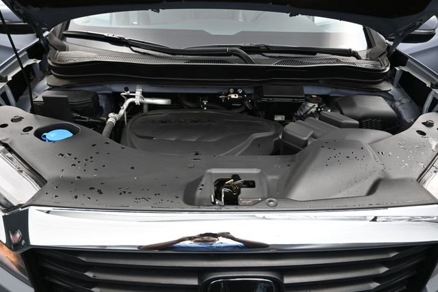 Certified Used 2023 Sonic Gray Pearl Honda AWD RTL image 25