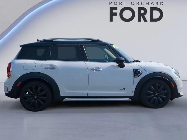 Used 2018 Light White MINI  image 8
