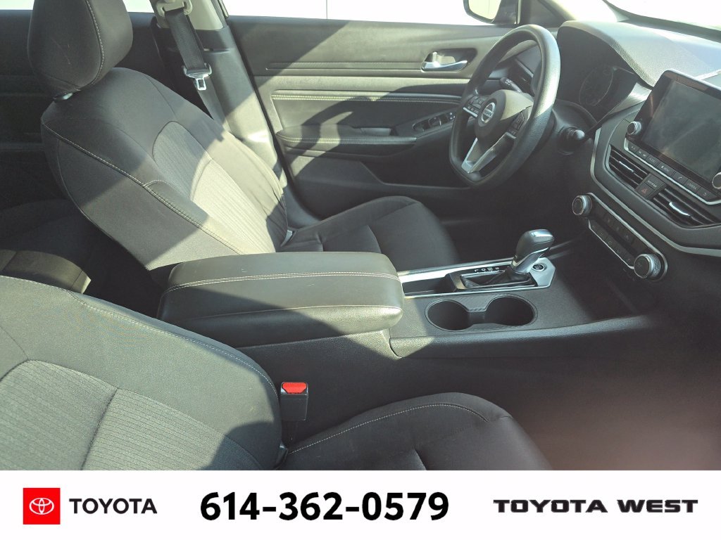 Used 2020 Black Nissan 2.5 S image 12
