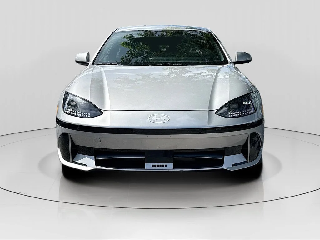 Used 2024 Hyundai IONIQ 6 SE with VIN KMHM24AA1RA072743 for sale in Miami, FL