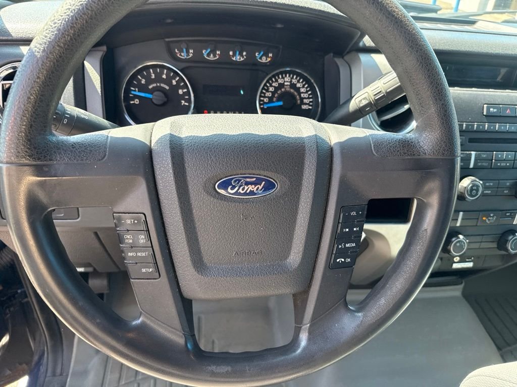 Used 2013 Blue Ford XLT image 27