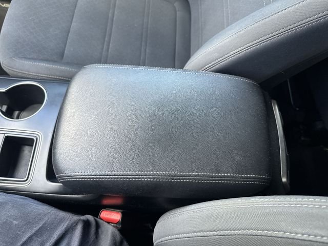 Used 2018 Silver Kia LX image 26