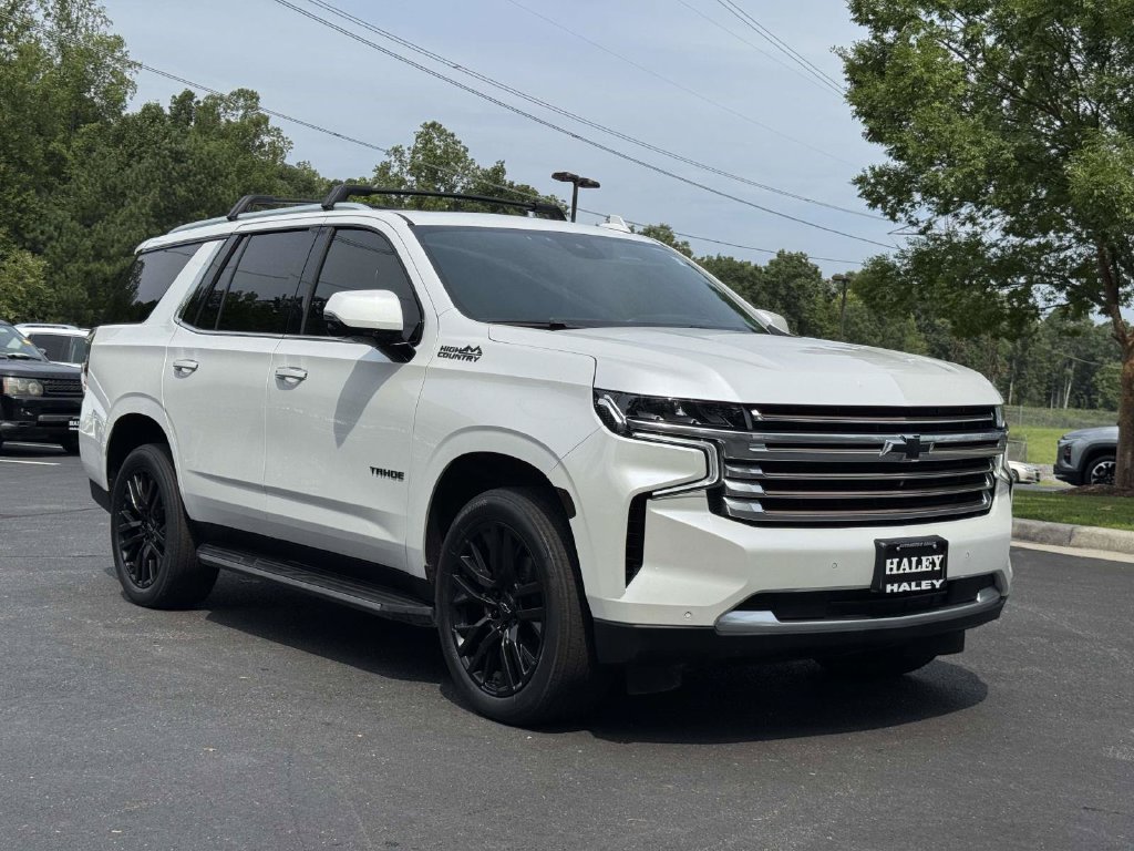Used 2023 Beige Chevrolet High Country image 2