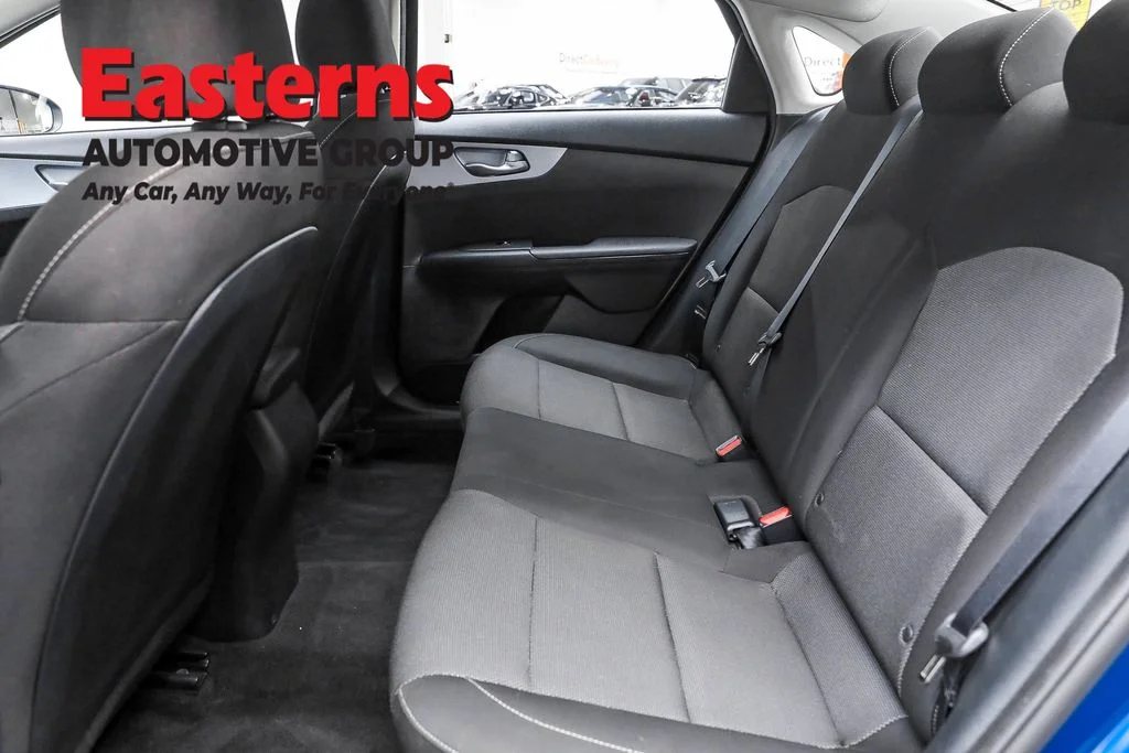 Used 2022 Blue Kia LXS image 21