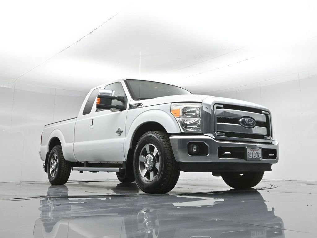 Used 2013 White Ford Lariat image 46
