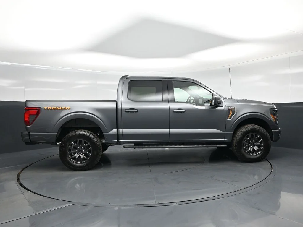New 2026 Gray Ford Tremor image 26
