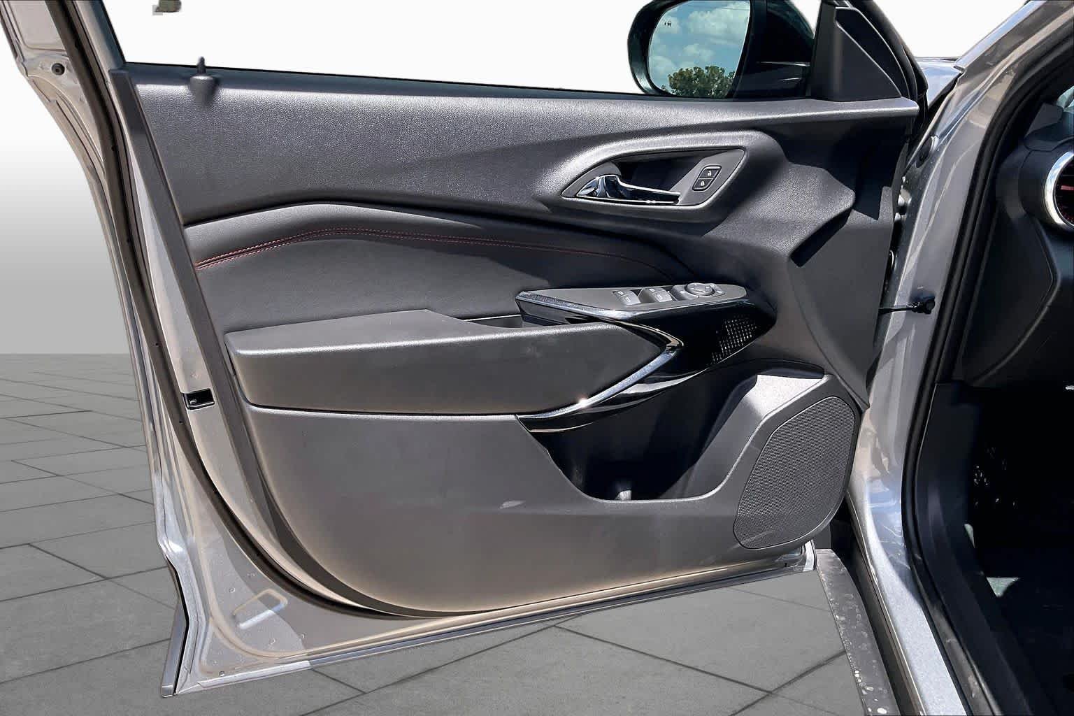 2026 Chevrolet Trax RS - Photo 11