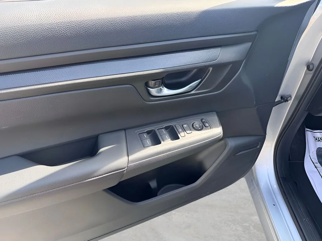 Certified Used 2025 Solar Silver Metallic Honda LX image 19