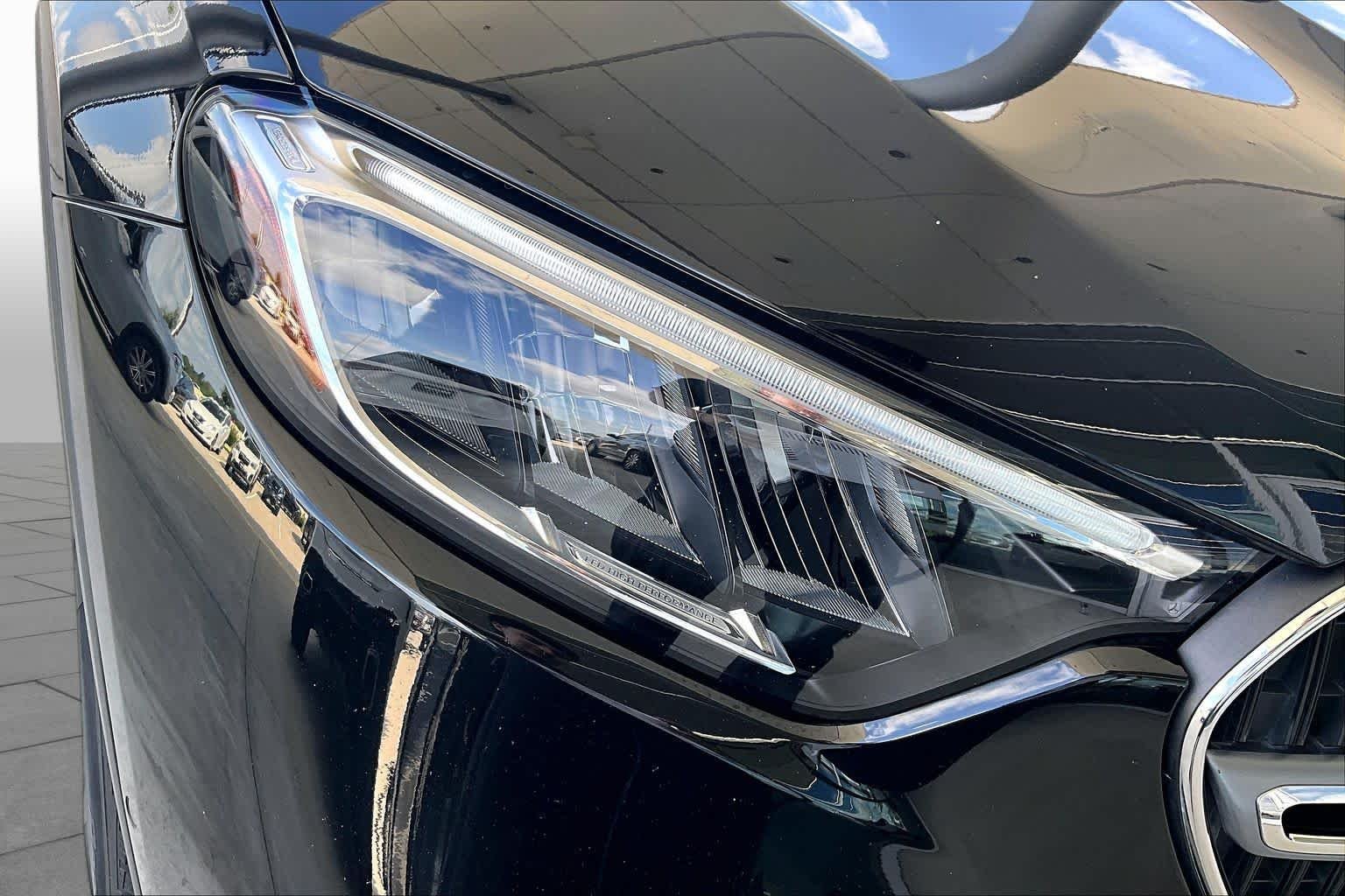 Used 2024 Black Mercedes-Benz GLC 300 image 24