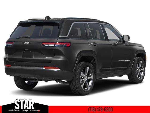 New 2026 Diamond Black Crystal Pearl-Coat Exterior Paint Jeep Laredo Altitude image 2