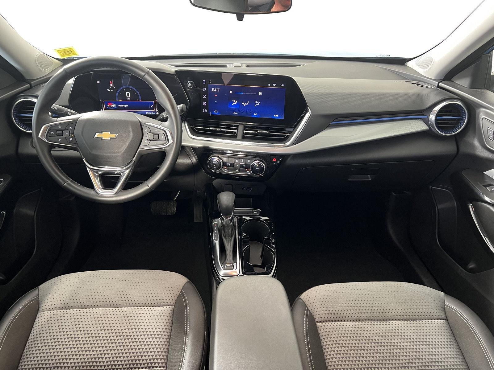 Used 2025 Marina Blue Metallic Chevrolet LT image 17