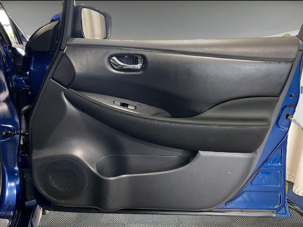 Used 2025 Blue Nissan SV Plus image 12