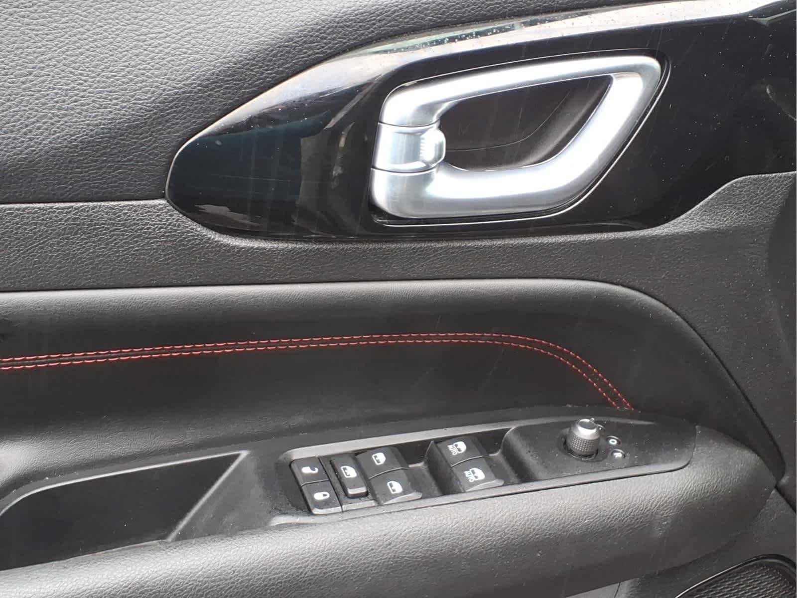 Used 2022 Sting-Gray Clearcoat Jeep Trailhawk image 12