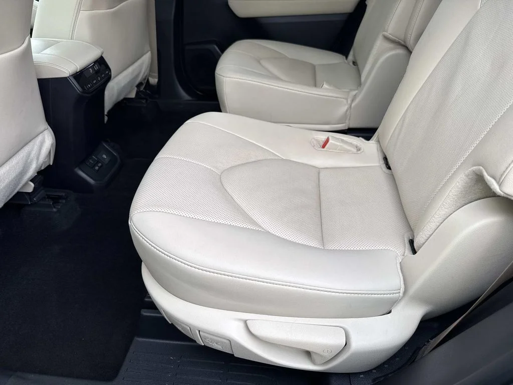 Used 2024  Toyota Limited image 15