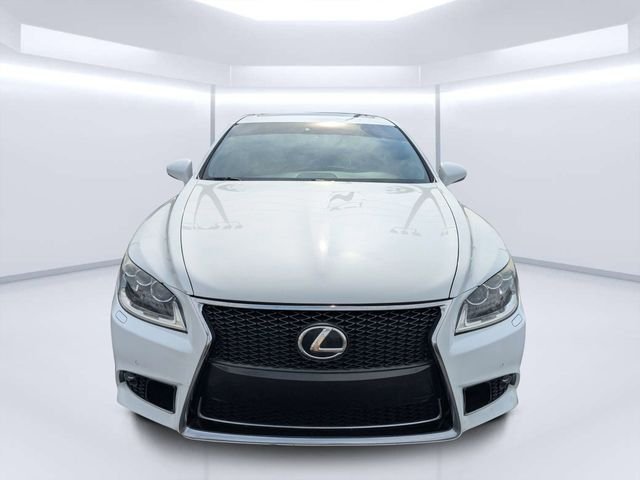 Used 2016 White Lexus 460 image 8