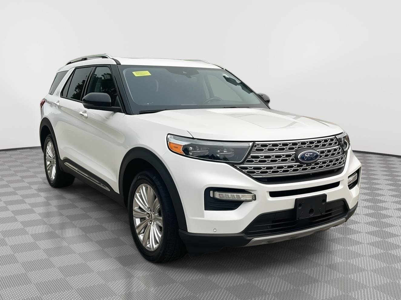 Used 2021 Star White Metallic Tri-Coat Ford Limited image 4