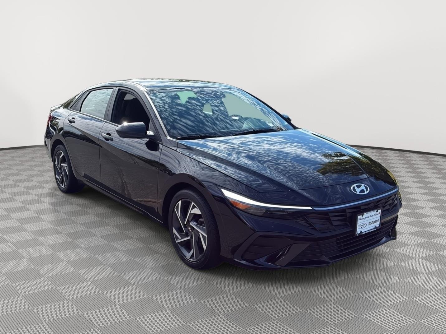 2025 Hyundai Elantra SEL - Photo 3
