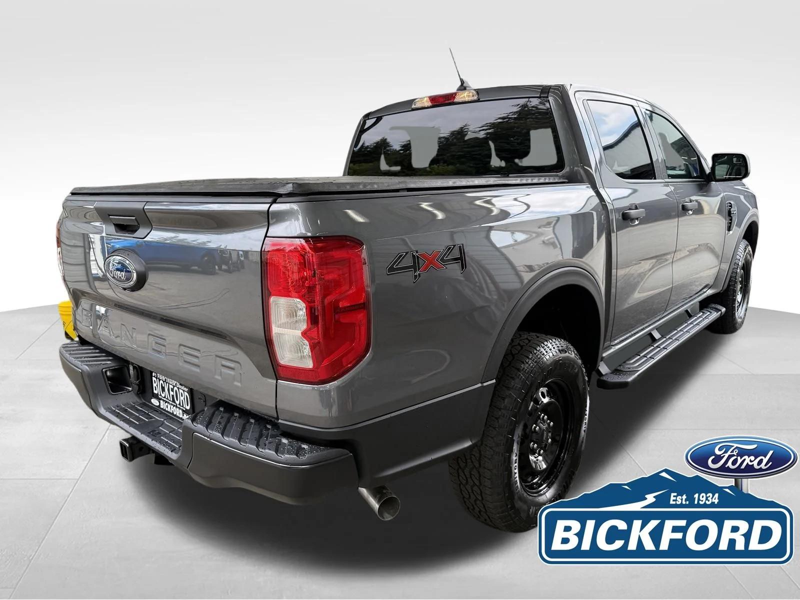 New 2026 Gray Ford XL image 5