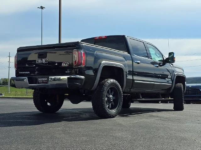 Used 2017 ONYX BLACK GMC SLT image 23