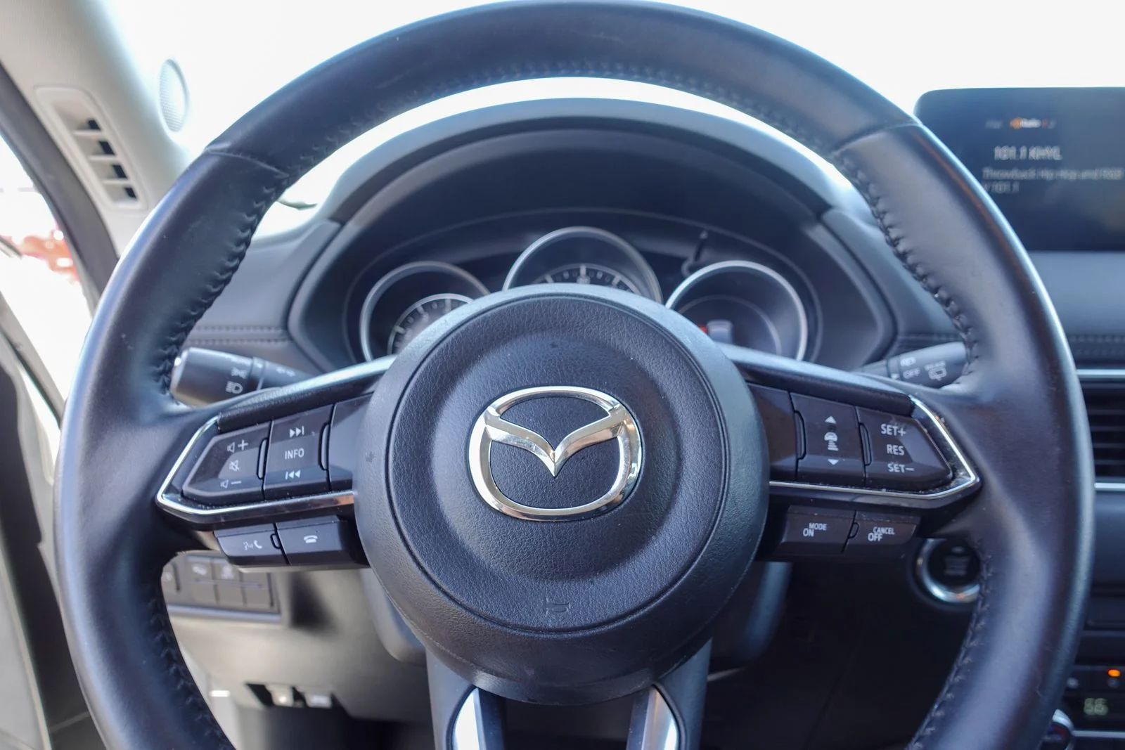 Certified Used 2025 Rhodium White Metallic Mazda 2.5 S Preferred Package image 19