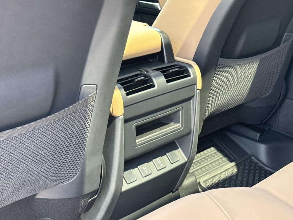New 2026 Fuji White Land Rover S image 17