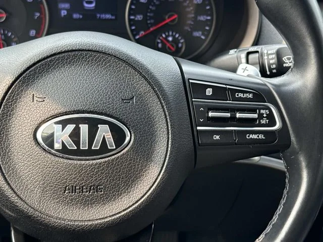 Used 2018 Black Kia  image 22