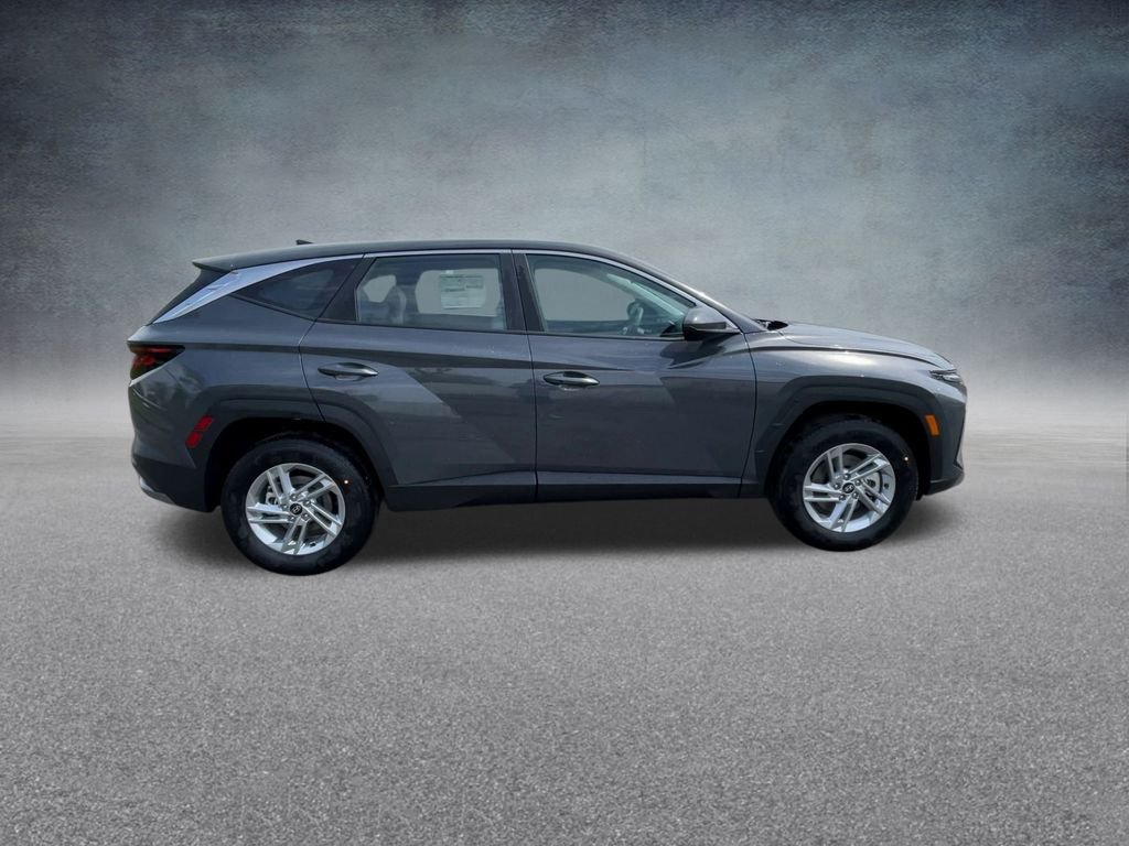 2025 Hyundai Tucson SE - Photo 26