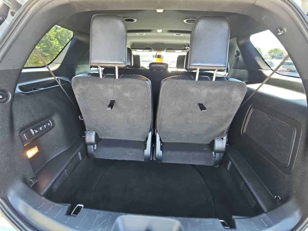 Used 2018 Ingot Silver Ford Limited image 16