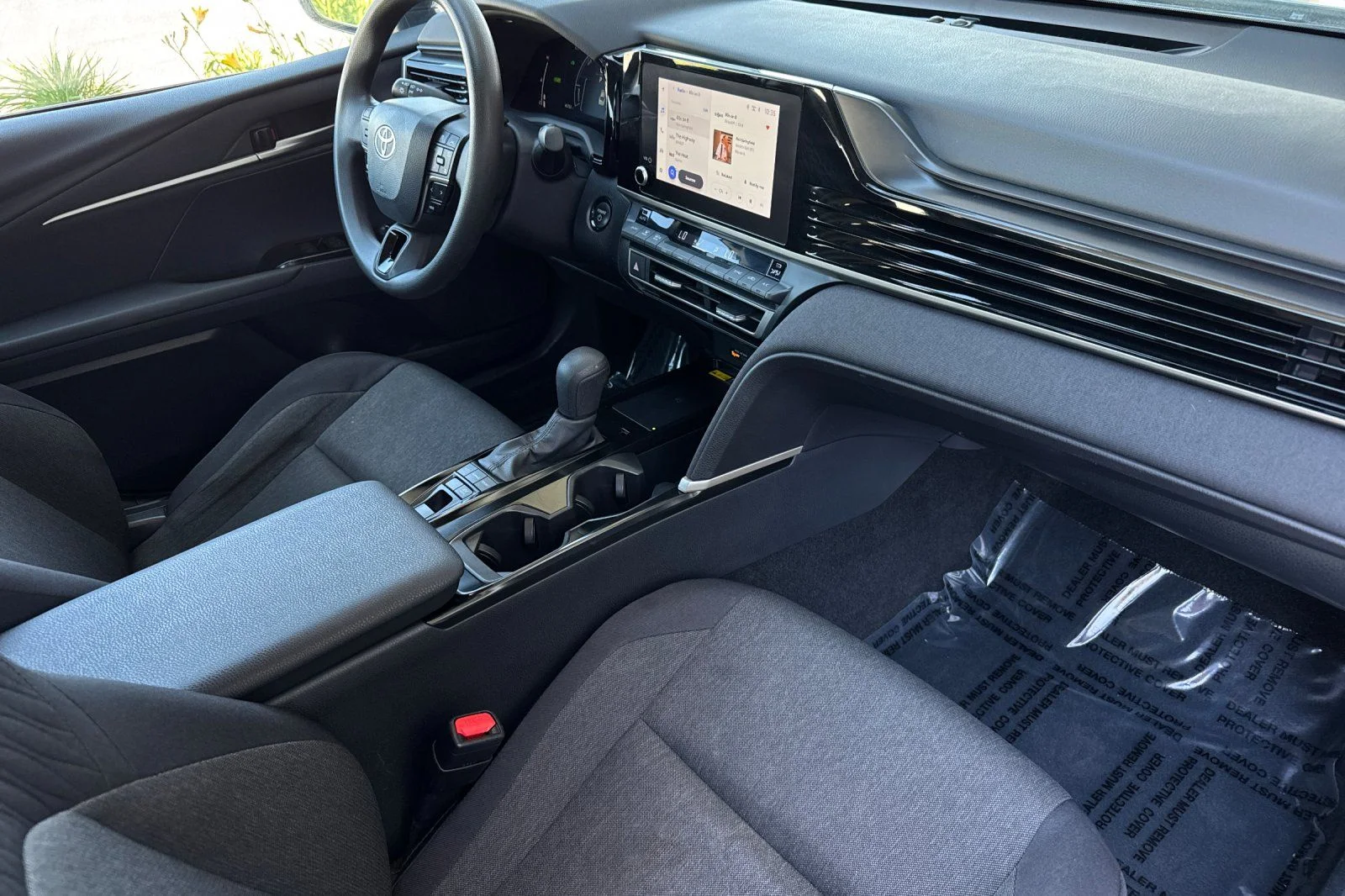 Used 2025 Silver Toyota LE image 17