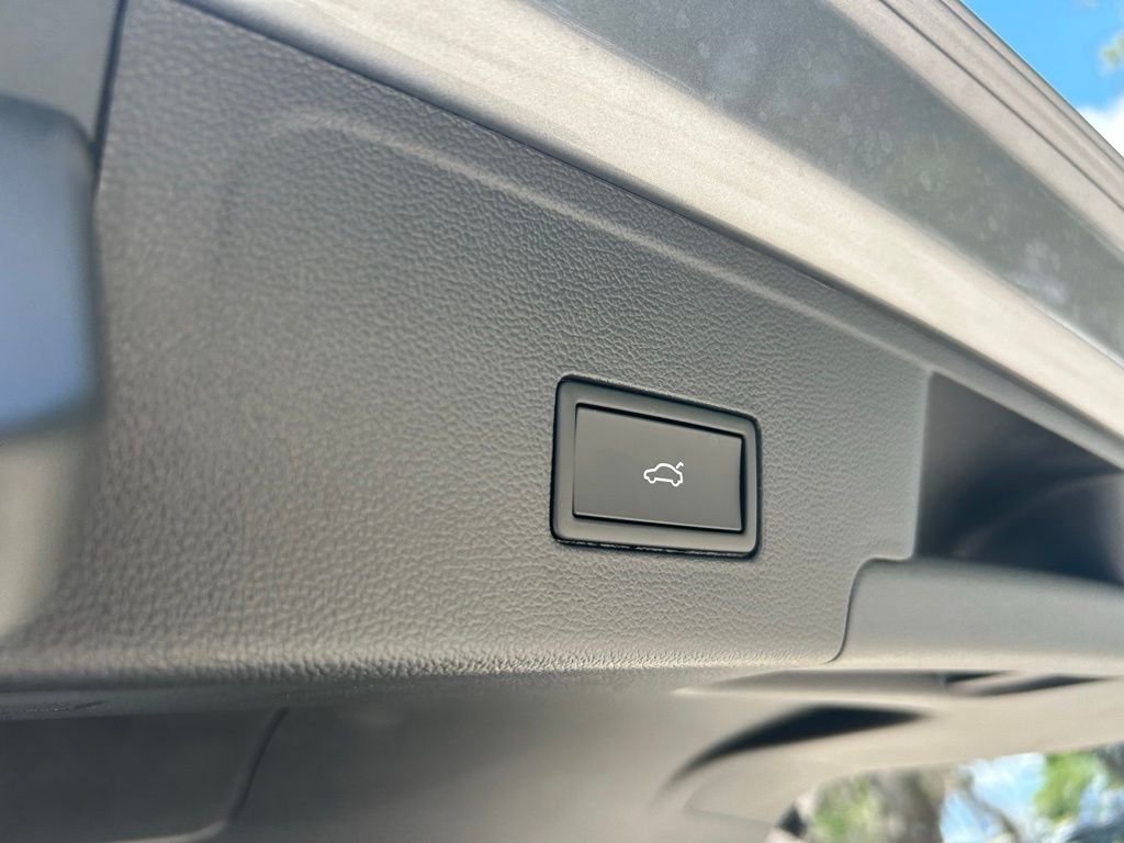 New 2026 Silver Volkswagen 2.0T SE w/Technology image 47
