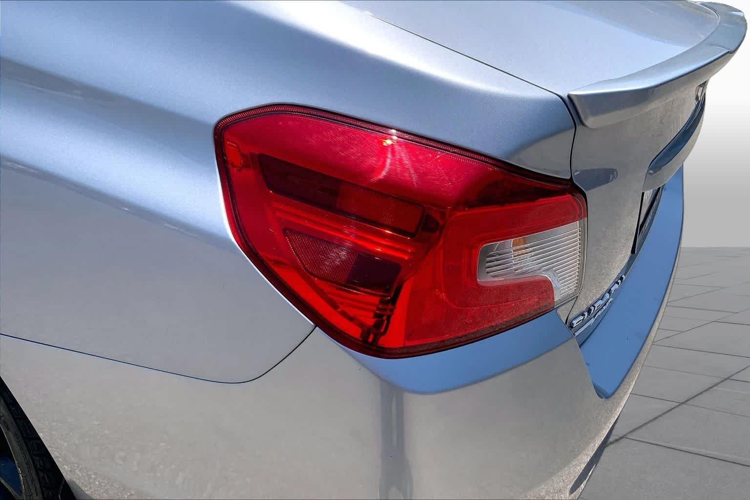 Used 2020 Ice Silver Metallic Subaru Premium image 29