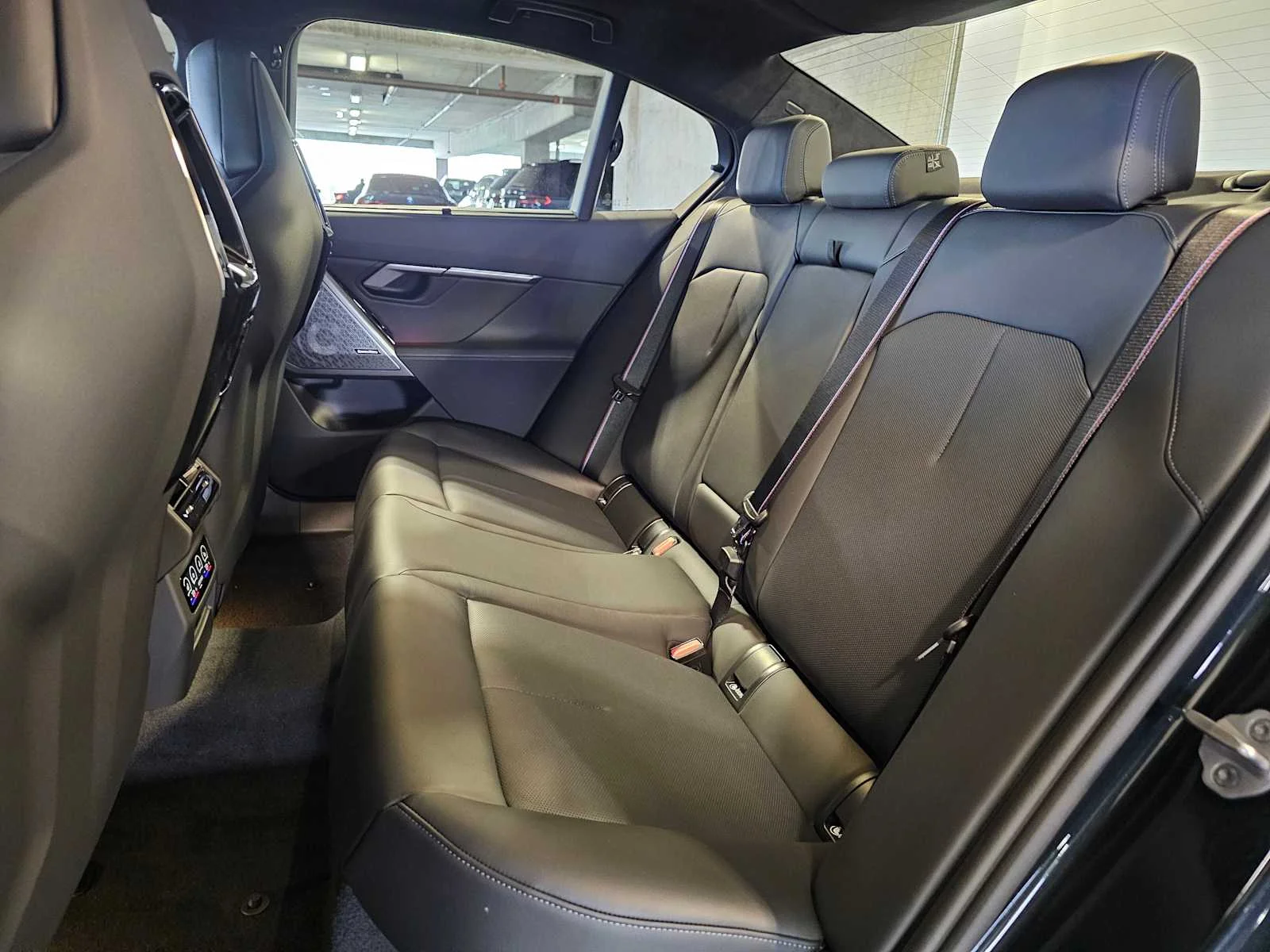 New 2026 Legend Grey II Metallic BMW  image 33