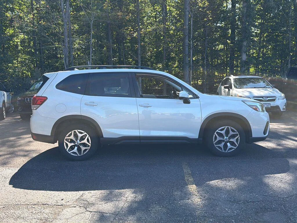Used 2020 Crystal White Pearl Subaru Premium image 7