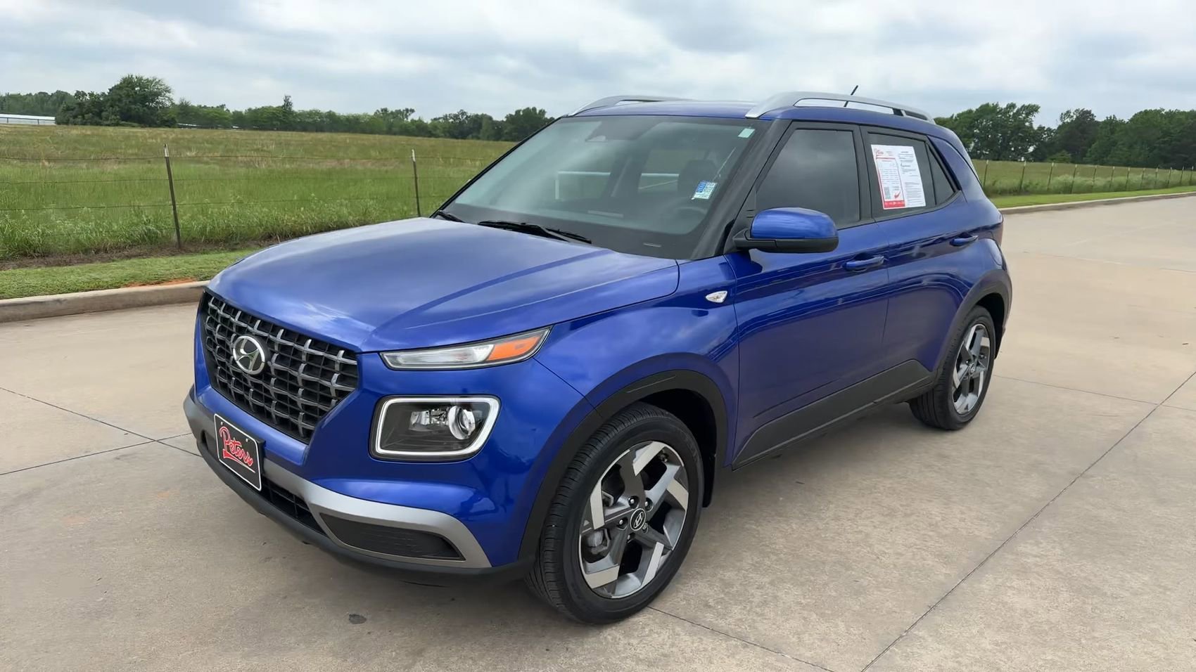 Used 2025 Intense Blue Hyundai Limited image 5