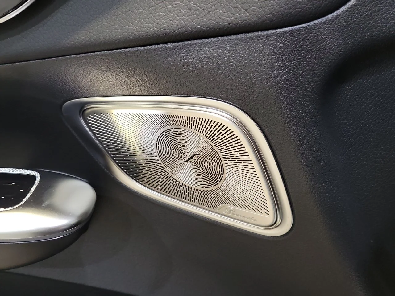 New 2027 MANUFAKTUR Moonlight White Metallic Mercedes-Benz AMG® GLC 53 4MATIC+ SUV image 27