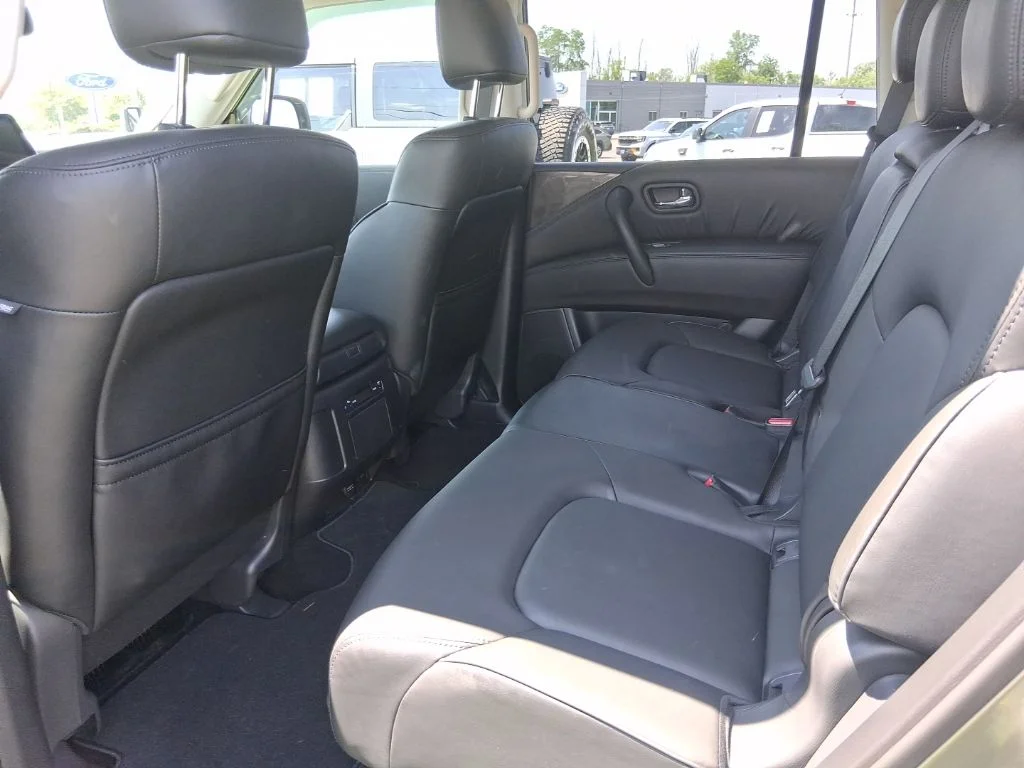 Used 2023 Gray Nissan SV image 11