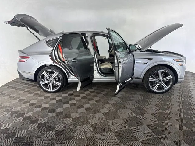 Used 2025 Silver Genesis 3.5T e-SC image 13