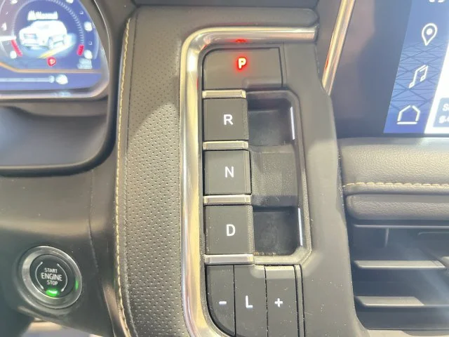 2023 GMC Yukon XL SLT - Photo 15