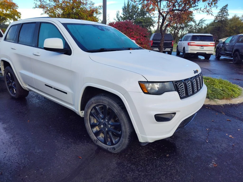 Used 2017 White Jeep Altitude image 2